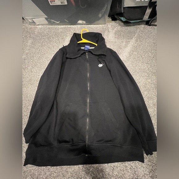 Women’s Nike 1X zip up jacket - Picture 4 of 5